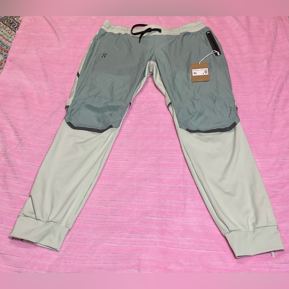 On‎ Cloud Running Pants Women’s Size XL Green Vented Drawstring Zip Pockets